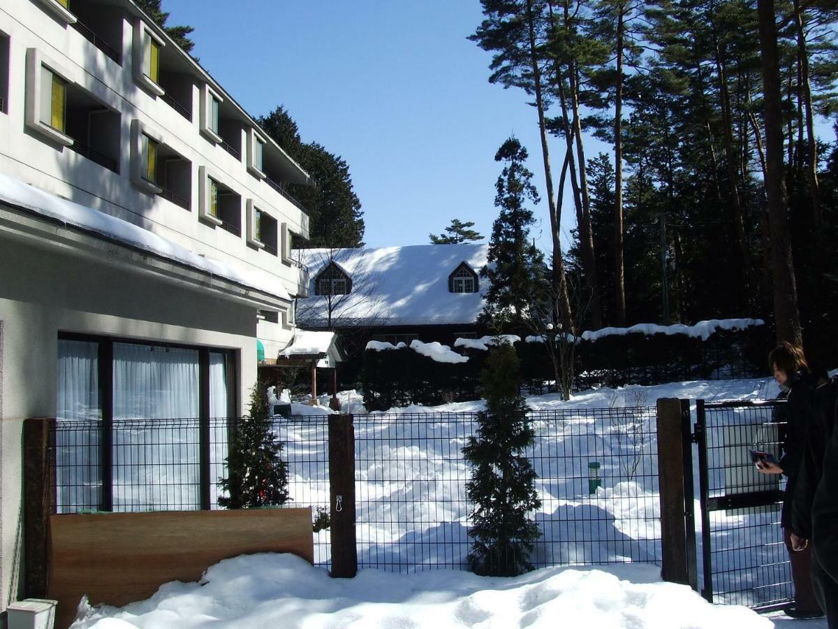 Sundance Resort Kawaguchiko فوجيكاواجوتشيكو المظهر الخارجي الصورة